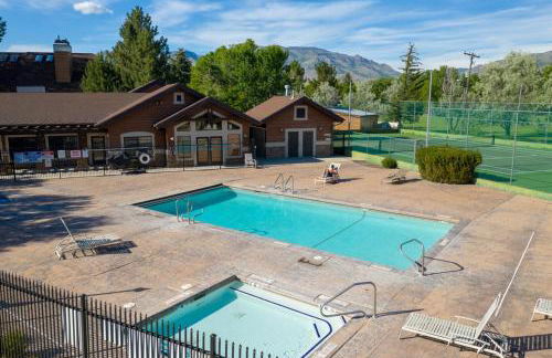 Lakeside Funscape LS33 Ski & Snowboard Hot Tub - Foto 30