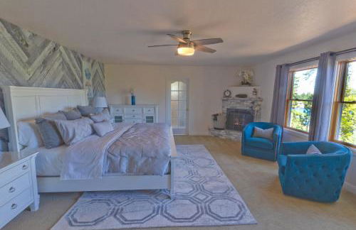 Cozy mountain retreat with lake views near Yosemite - Foto 35