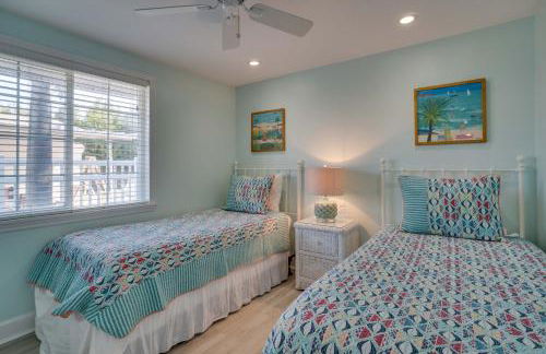 1 Min Walk to Beach and Private Heated Pool and Spa - Foto 22