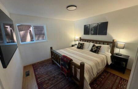 Spacious Tahoe Hot Tub and Beach - Photo 12