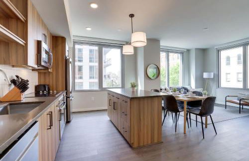 Stylish Condo at Clarendon with Rooftop Views - Foto 15