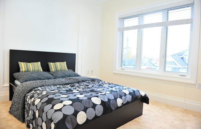 Brand New Luxury House - Photo 4