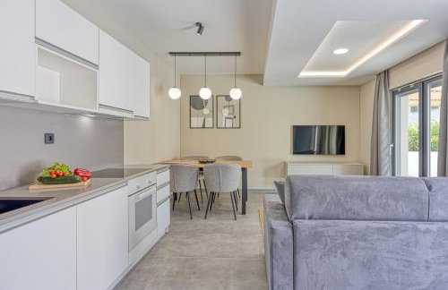 Villa Lana with Private Pool - Photo 9