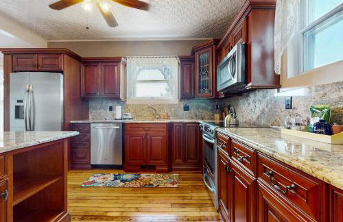 Longview House - Photo 8