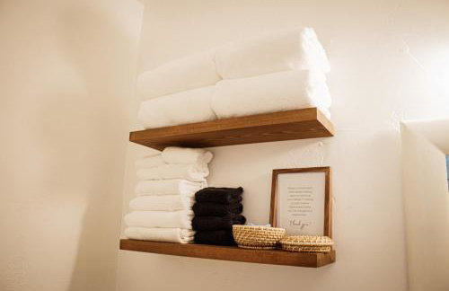 House-1 Bedroom, 1 Bath-Private, Centrally Located - Foto 9