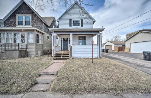 Trendy Superior Home Perfect for Groups! - Foto 3