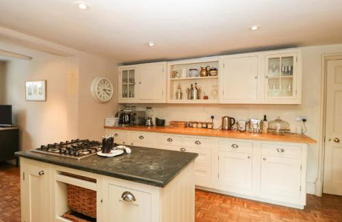 Downton Lodge - Photo 9