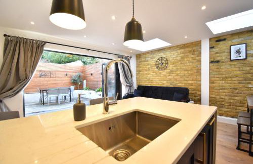 Stunning 2 bed apartment - Photo 28