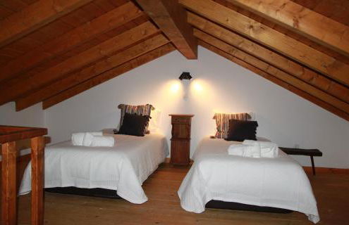 Corvatos Casas do Monte - Foto 17