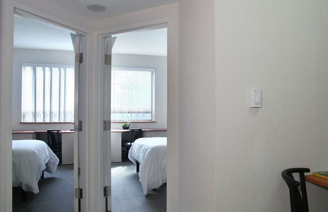 Residence & Conference Centre - Oakville - Photo 4