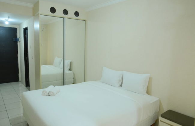 Simply Studio Room at Grand Serpong Apartment By Travelio - Foto 4