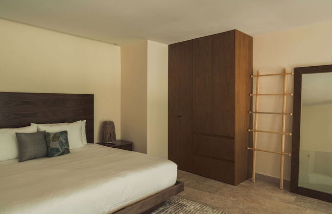 Beautiful Jungle Loft With Rooftop Pool and Gym - Photo 2