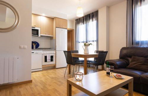 Apartamentos Turísticos Real Valle Ezcaray - Foto 1