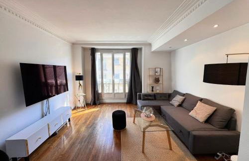 Superbe appartement Haussmanien à 4min de St Lazare et la Défense - Foto 1