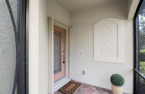 Gorgeous Lakefront Villa in Gran Paradiso - Seabird Villa - Photo 13