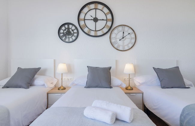 Skol Sea Views Apartments - Photo 15