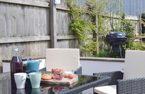 The Captains Hideaway - Photo 25