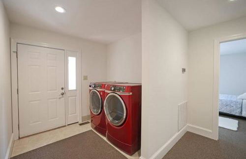 Sunset Point Pool House Close to Duke University - Foto 12