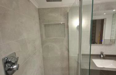 Stylish 2BR Central Edinburgh - Walk to Attraction - Foto 27