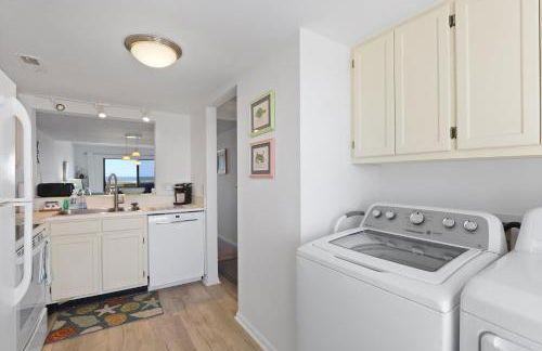 Beach Paradise & Pools - Oceanfront on Harbor Island - Foto 15