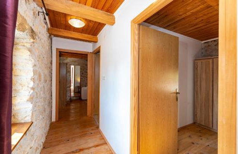 Gorgeous Home In Lisane Tinjske - Foto 16