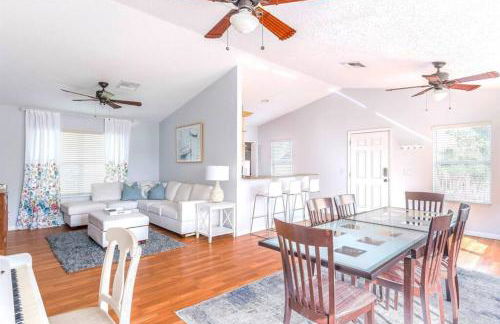 Large Deck, Lakefront, Yard Games - Foto 38