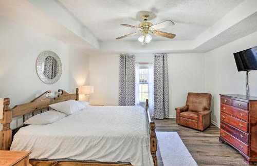 Normandy Home with Yard about 2 Mi to Lake - Foto 13