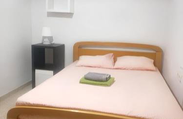 Charming apartment historic centre Granada 80 m² + balcony - Photo 6