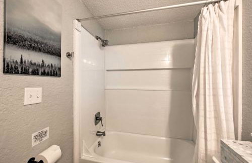 Lake View and Decks Pet-Friendly Mabank Home - Foto 14