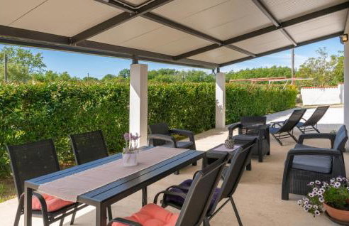 Awesome Home In Barban With Jacuzzi - Foto 8