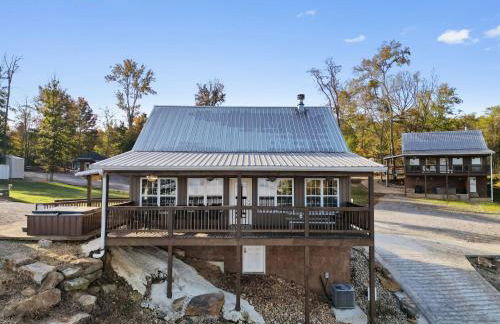 Mountain High Cabin with hot tub fire pit & indoor pool - Foto 37