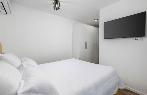 Romantic villa with pool, surrounded by nature - ID 2507 - by TRAVELER tourist agency Krk - Foto 35