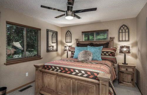 Horsin Around-cabin With A Peaceful Covered Deck - Foto 35