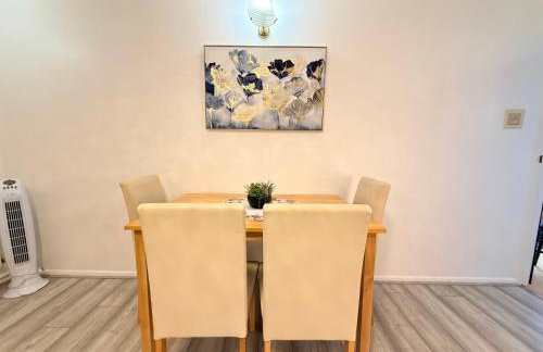 Lovely Two Double Bedroom Maisonette in Surrey - Photo 19