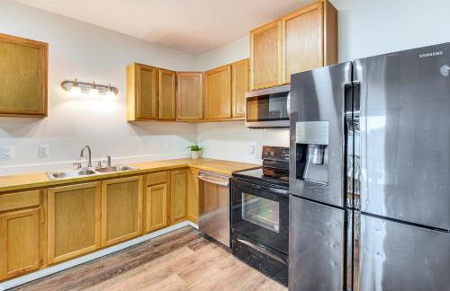 Lake-View Home in Statham with On-Site Fishing - Foto 10