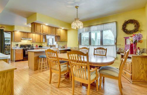 Home with Large Yard 8 Mi to Holiday Valley Resort - Foto 3