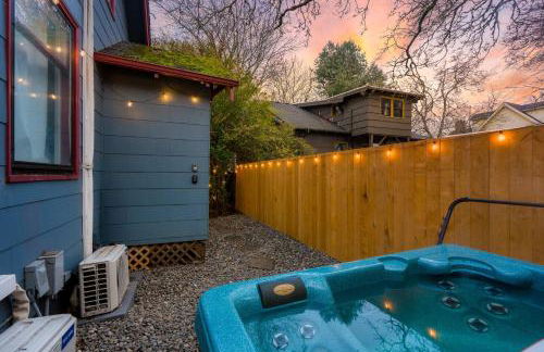 Stay Portland - Cute & Charming Portland Home 91 WalkScore - Photo 5