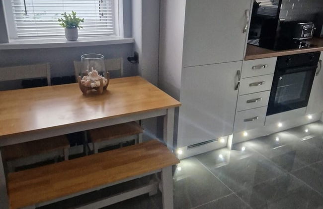 Captivating 2-bed Apartment in Tenby - Foto 9