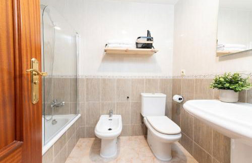 Las Olas - Coastal Escape with Charm & Comfort - Foto 29