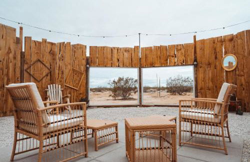 Romantic Desert Escape - Stargazing Dome, Hot Tub, Fire Pit, Hammocks, Cowboy Pool - Foto 7