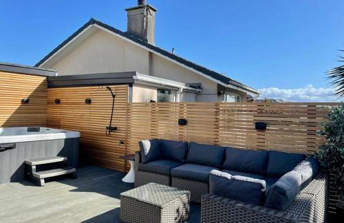 Stunning 4 Bedroom Home with Wild Spa, Gym & Hot Tub - Foto 37