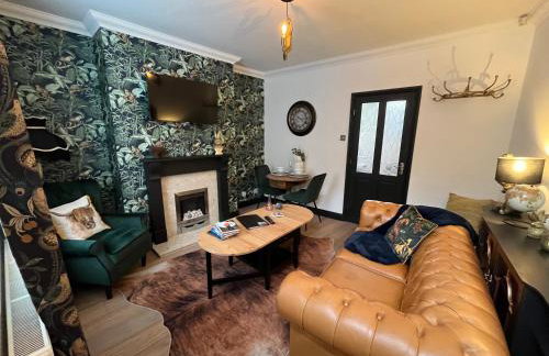 Contemporary & Chic inner terrace 5 mins from Barnsley town centre - Foto 1