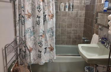 Comfortable, charming, quiet Lake House - Foto 6