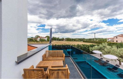 Villa Zara near Poreč for 8 persons with private pool - Foto 2