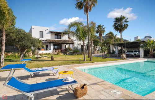 Villa a 300 Mt. dal Mare (Magaggiari) con campo da tennis - Foto 61