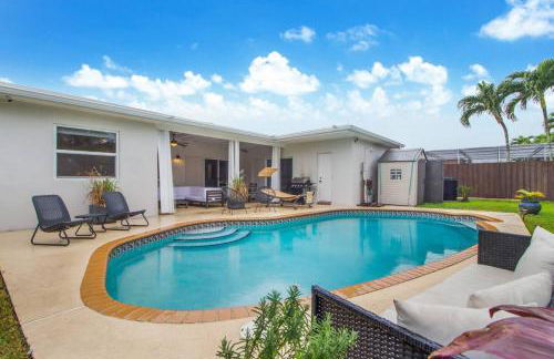 Peaceful retreat with a pool 15 min away beach - Foto 2