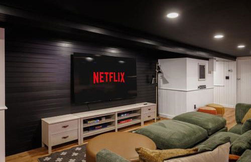 Sleeps 16-Hottub-Sauna-Pet Friendly-7 Min to Ski - Foto 5