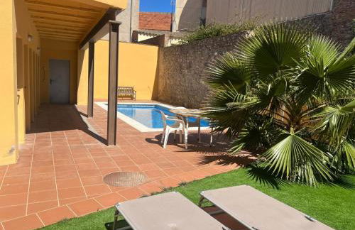 Ground floor apartment in Centre of Torroella De Montgri - Photo 2