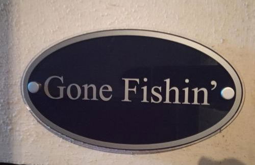 On Yer Bike & Gone Fishin - Photo 4