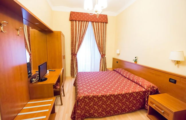 Funny Palace Hostel - Foto 17